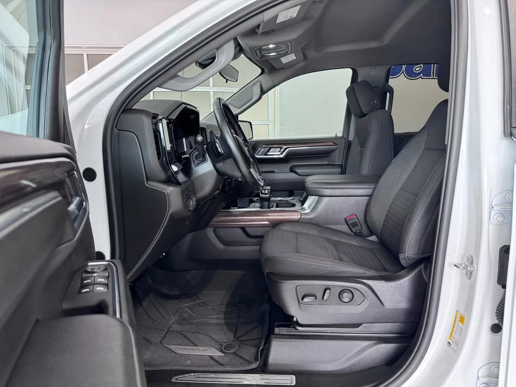 2024 Chevrolet Silverado 1500 RST - Photo 10