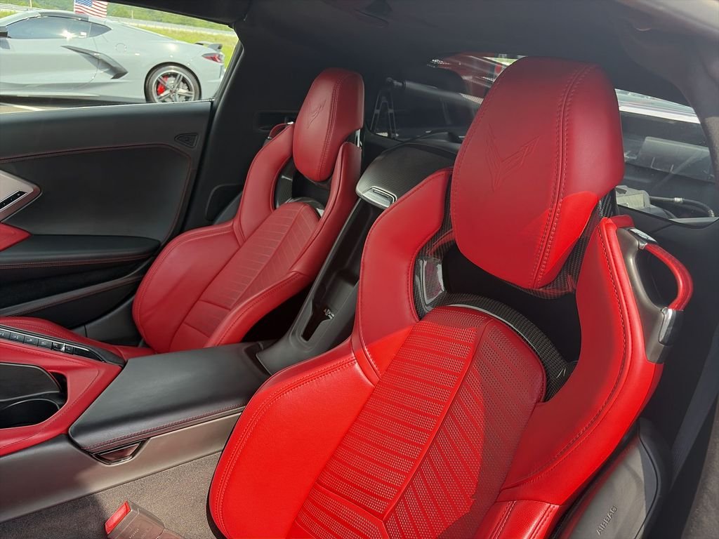 Used 2020 White Chevrolet Stingray image 11