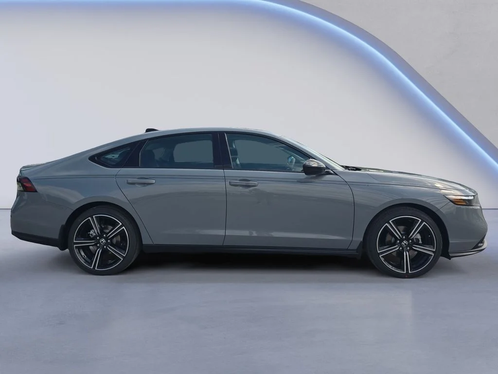 New 2026 Urban Gray Pearl Honda SE image 7