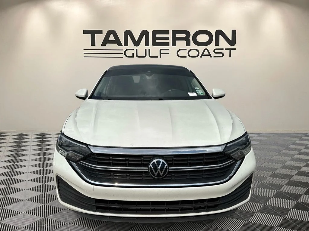 3VW7M7BU4RM052136