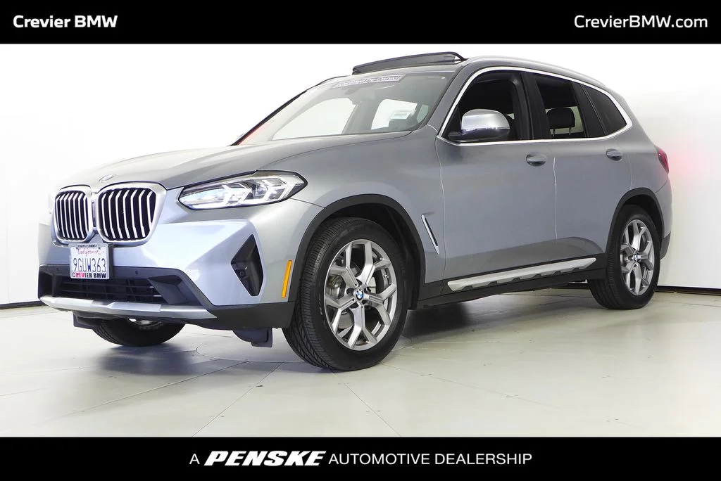 2023 BMW X3 sDrive30i's photo
