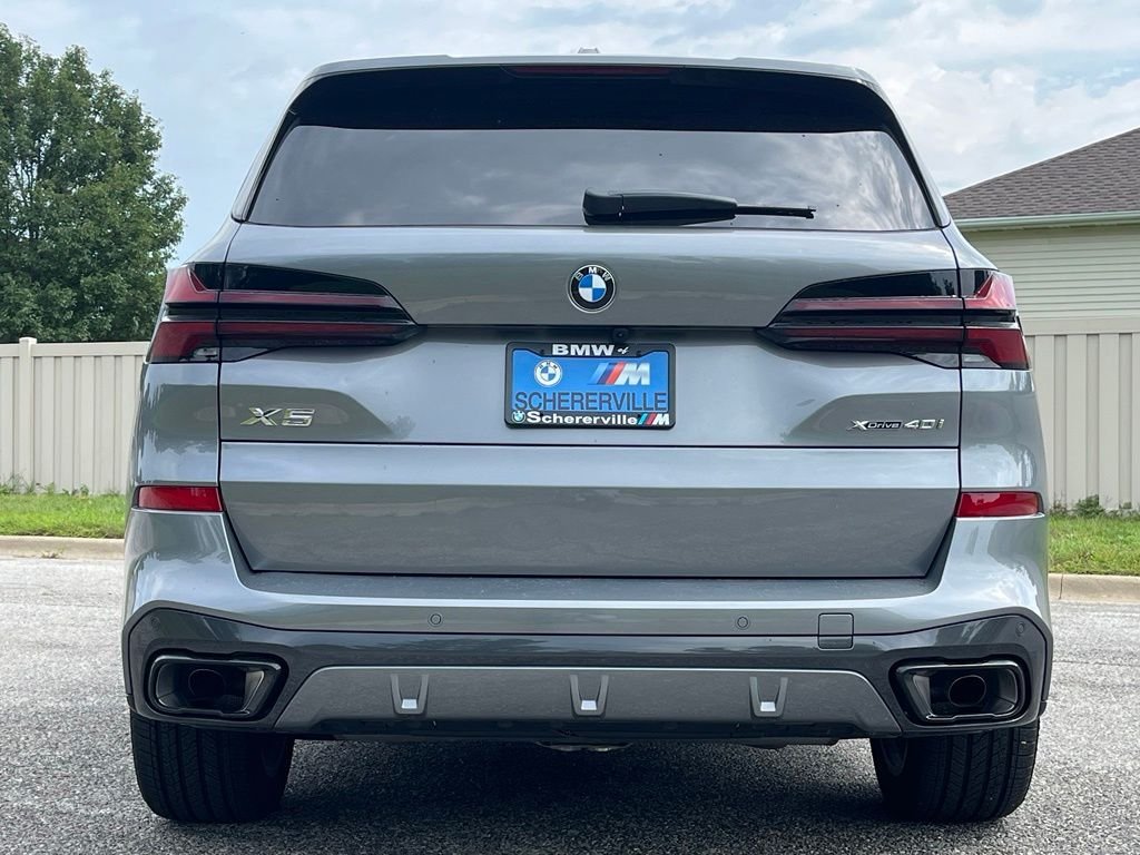 Used 2026 Gray BMW xDrive40i image 6