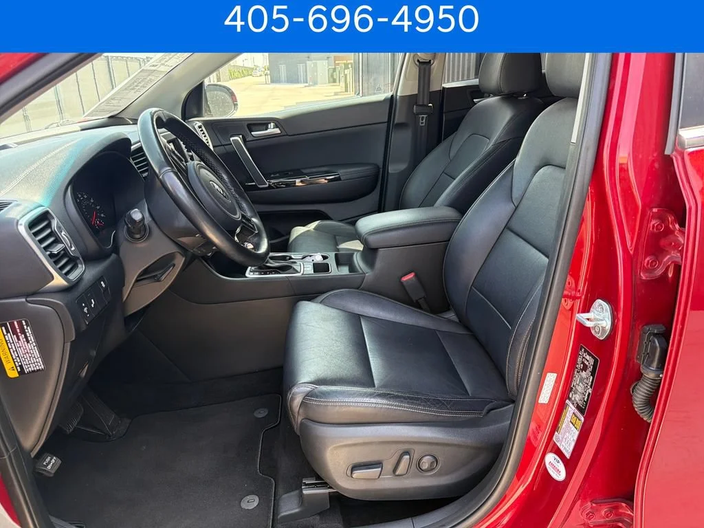 Pre-Owned 2019 Kia Sportage EX
