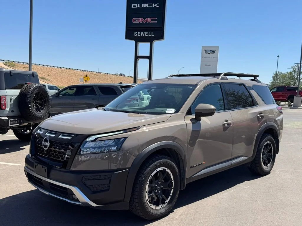 2025 Nissan Pathfinder Rock Creek 4WD's photo