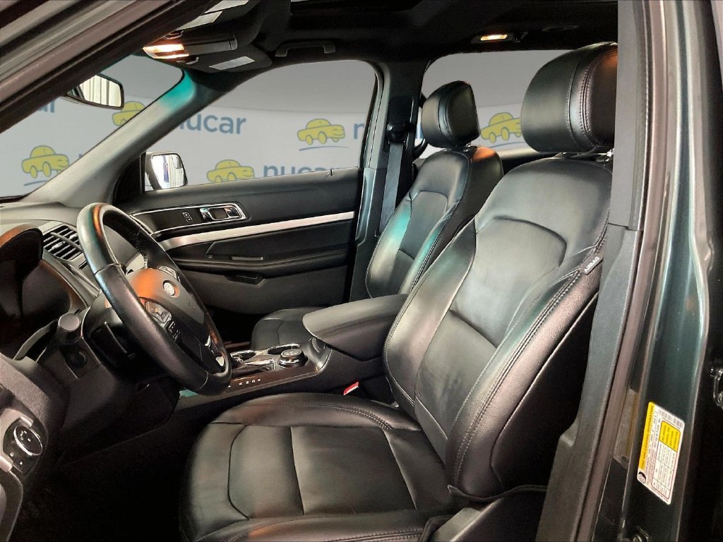 Used 2016 Gray Ford XLT image 10