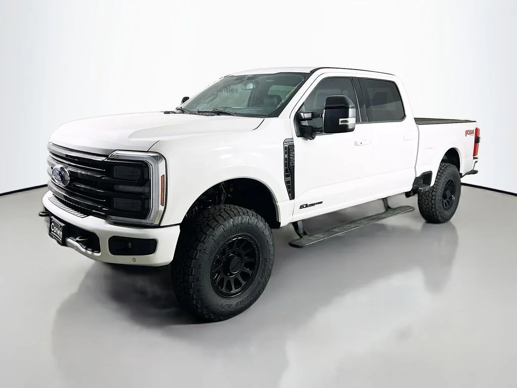 New 2026 Star White Metallic Tri-Coat Ford Platinum image 5