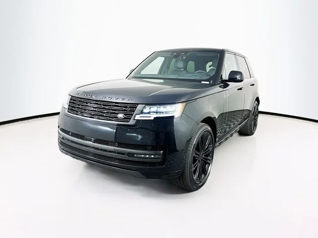 New 2026 Black Land Rover SE image 1