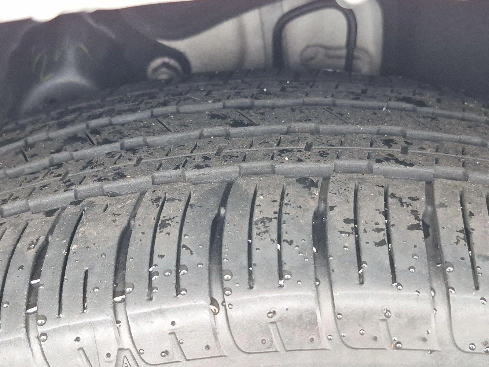 Used 2025 Wind Chill Pearl Toyota XLE image 12