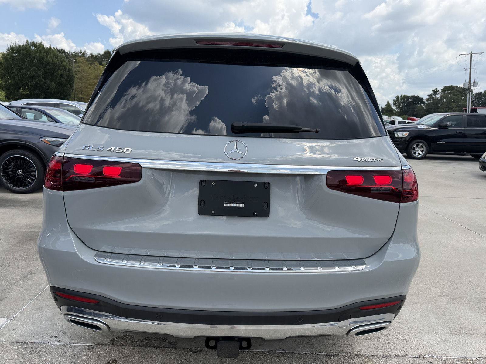 Certified Used 2025 MANUFAKTUR Alpine Grey Mercedes-Benz GLS 450 image 21
