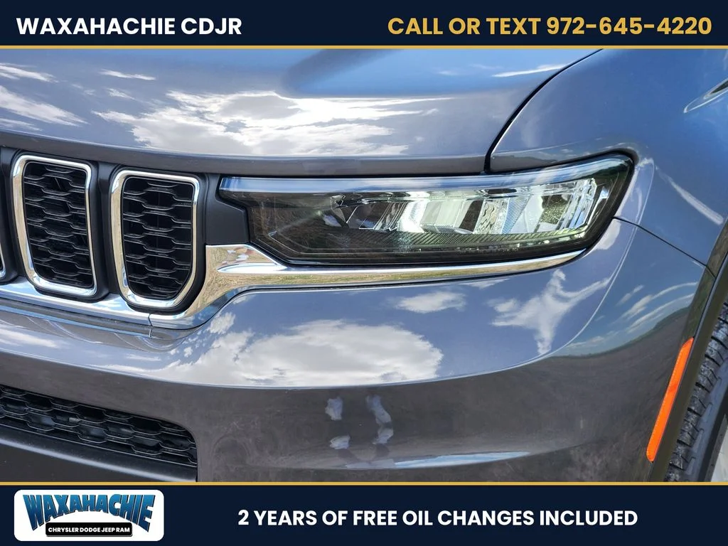 New 2026 Baltic Gray Metallic Clear-Coat Exterior Paint Jeep Laredo image 6