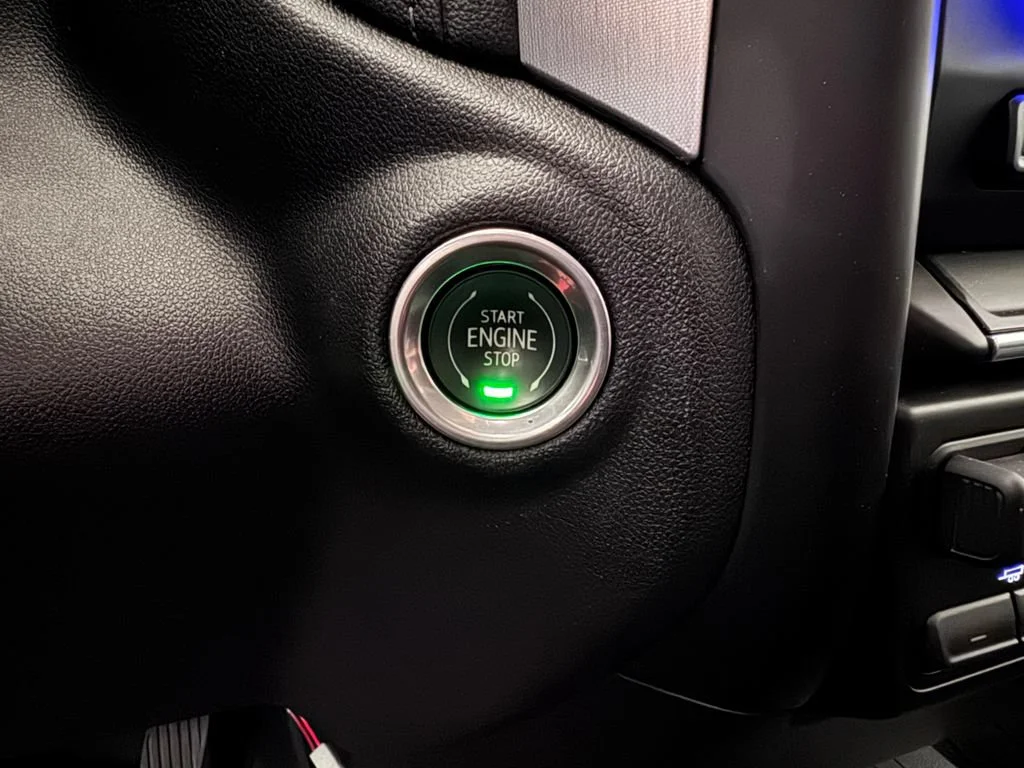 Certified Used 2022 Summit White GMC SLE image 23