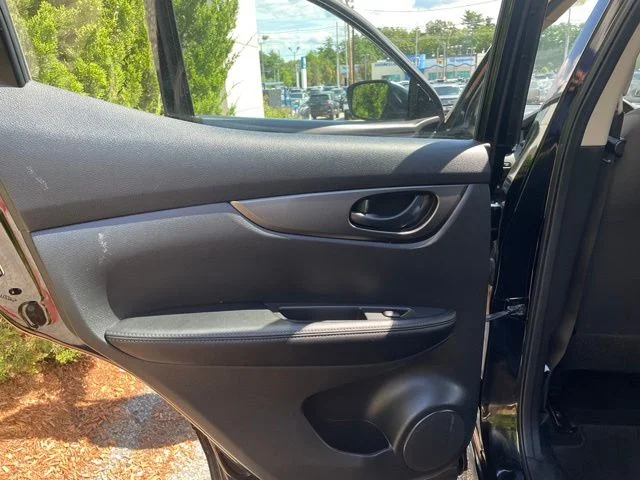 Used 2020 Black Nissan S image 19