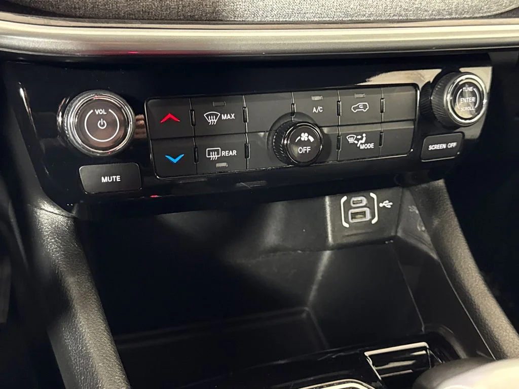 Used 2023 White Jeep Sport image 24