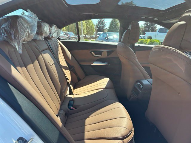 New 2027 Polar White Mercedes-Benz E 350 image 60