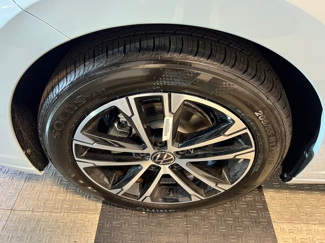 New 2026 Gray Volkswagen 1.5T Sport image 8