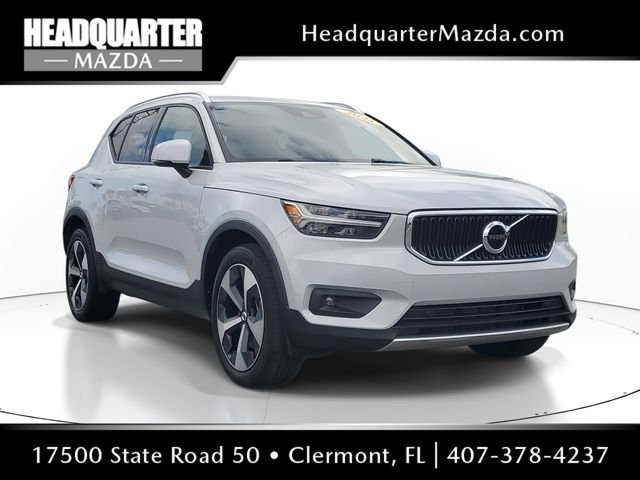 2021 Volvo XC40 Momentum