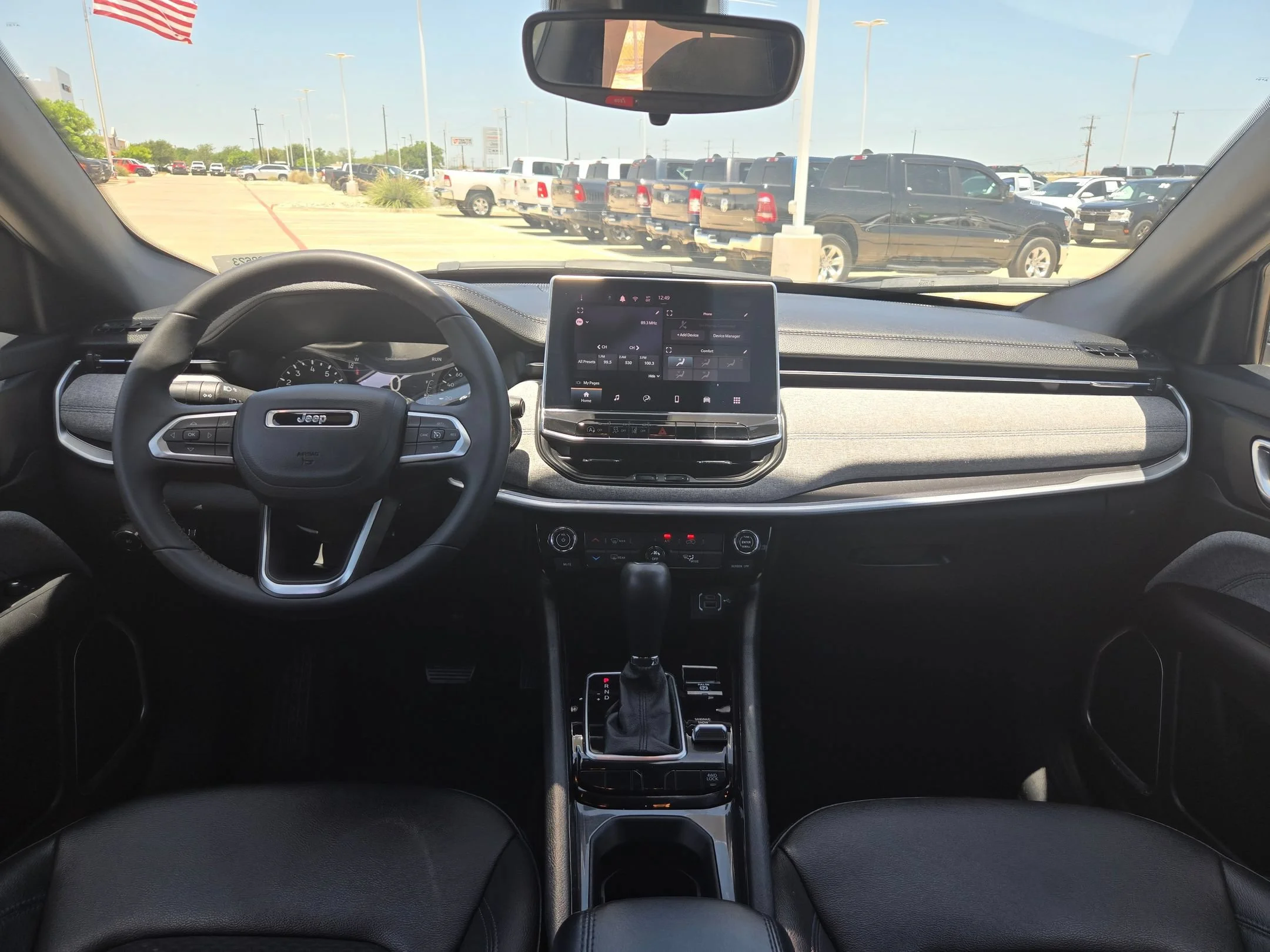 Used 2024 White Jeep Latitude image 15