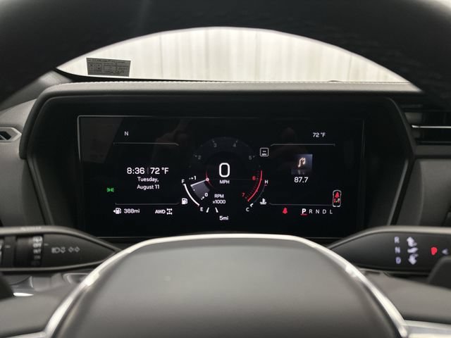 New 2027 Summit White GMC Elevation image 11