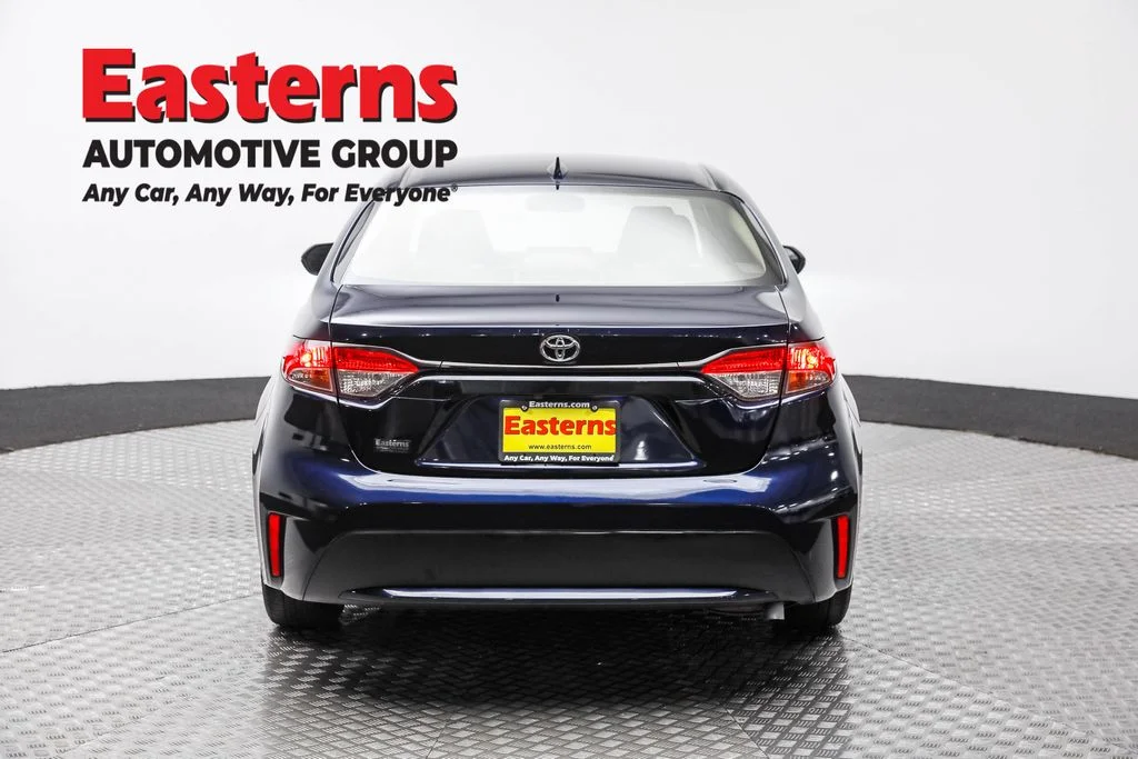 Used 2021 Blue Toyota LE image 6