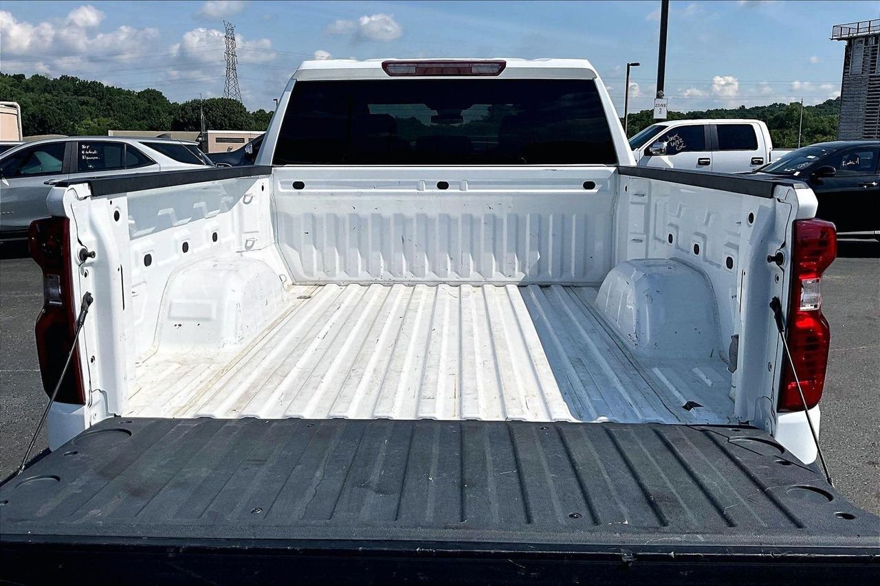 Used 2022 Summit White Chevrolet 4WD Crew Cab Short Bed Custom Trail Boss image 9