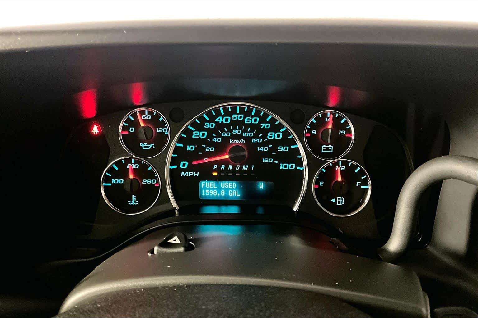 Used 2024 Summit White GMC Work Van image 21