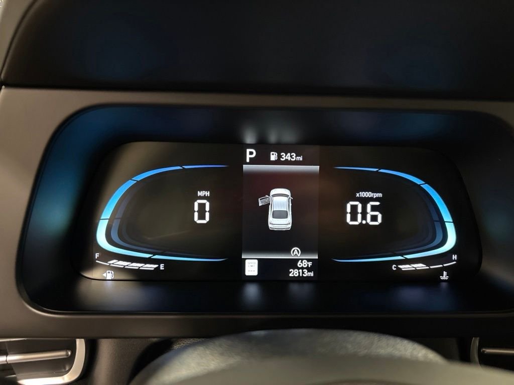 Certified Used 2025 Red Hyundai SE image 16
