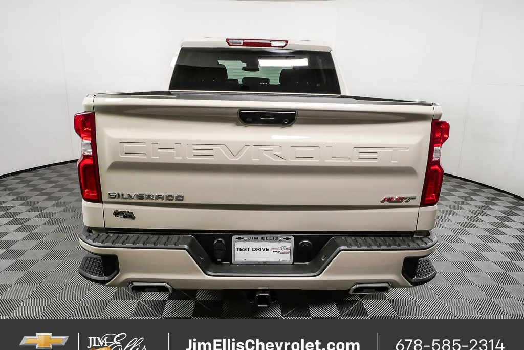 New 2026 White Sands Chevrolet RST image 27