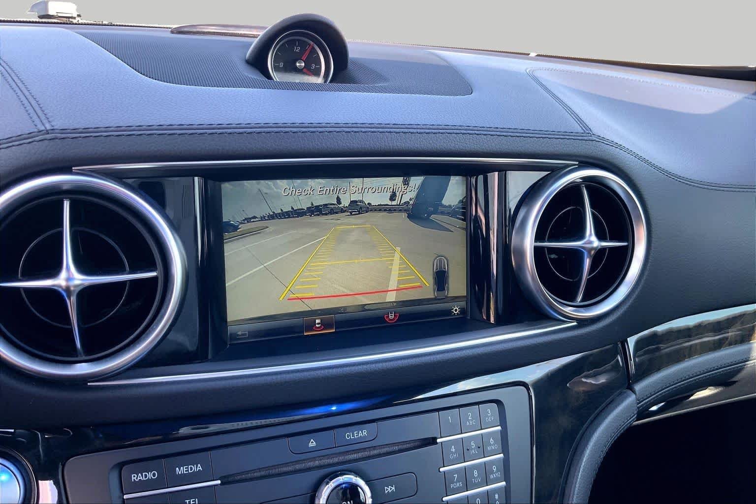 Used 2019 Graphite Grey Metallic Mercedes-Benz SL 550 image 26
