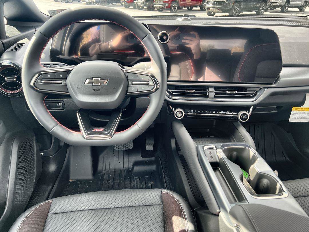 2026 Chevrolet Equinox EV RS - Photo 10