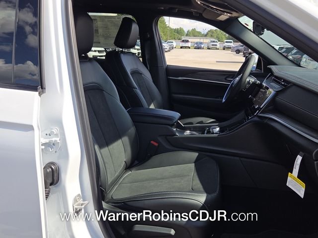 New 2026 Bright White Clearcoat Jeep Altitude image 17
