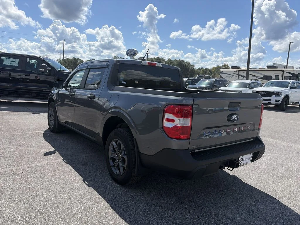 Used 2025 Gray Ford XLT image 5