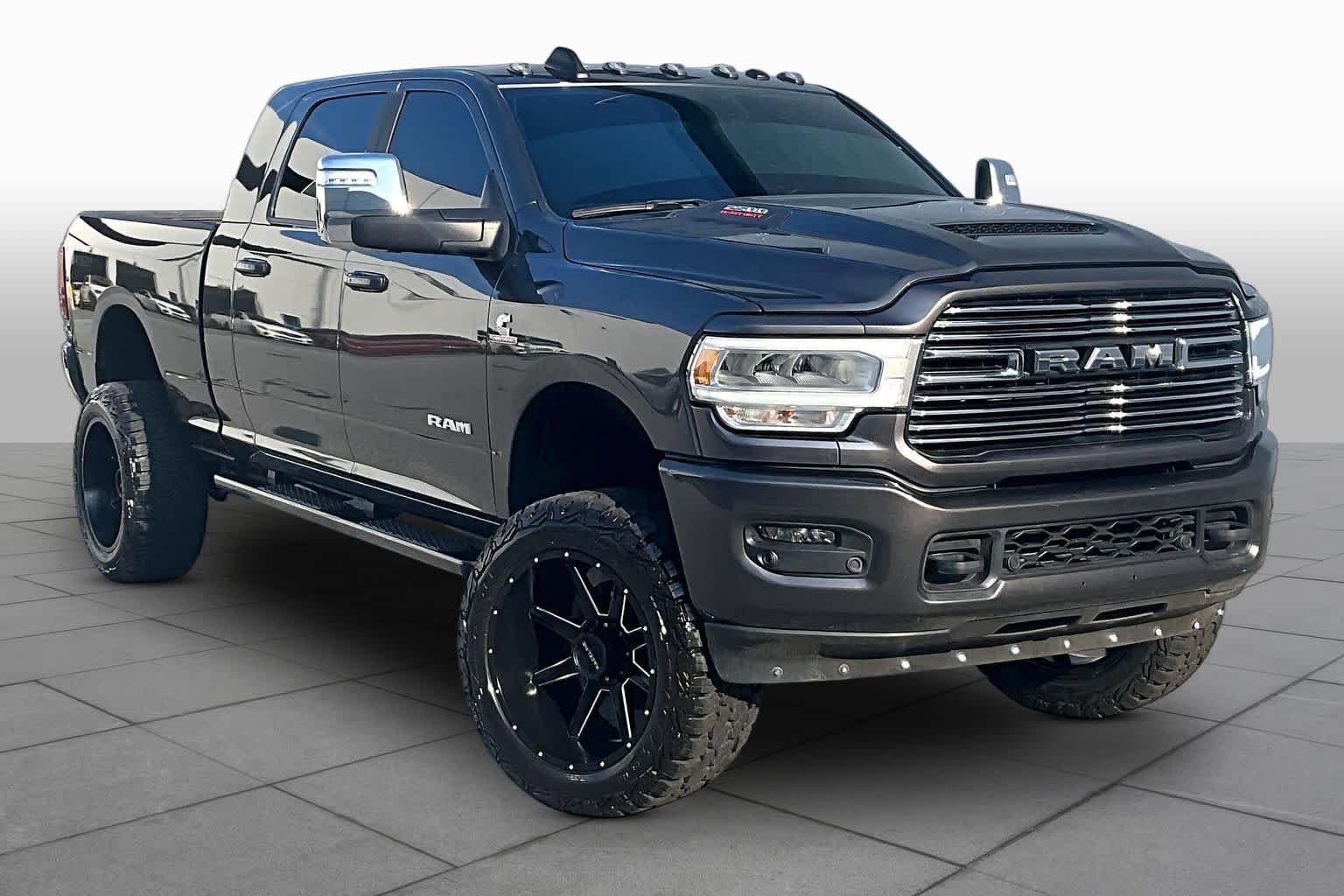 Used 2023 Granite Crystal Metallic Clearcoat Ram Laramie image 3