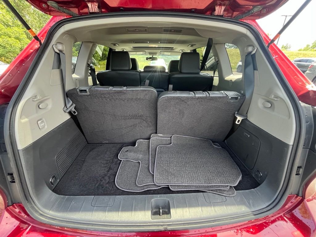 Used 2013 Red Subaru Limited image 29