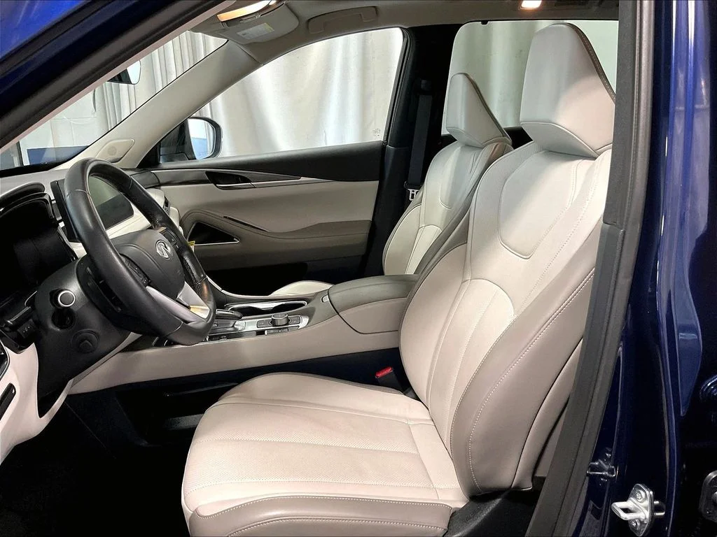 Used 2026 Blue INFINITI LUXE image 10