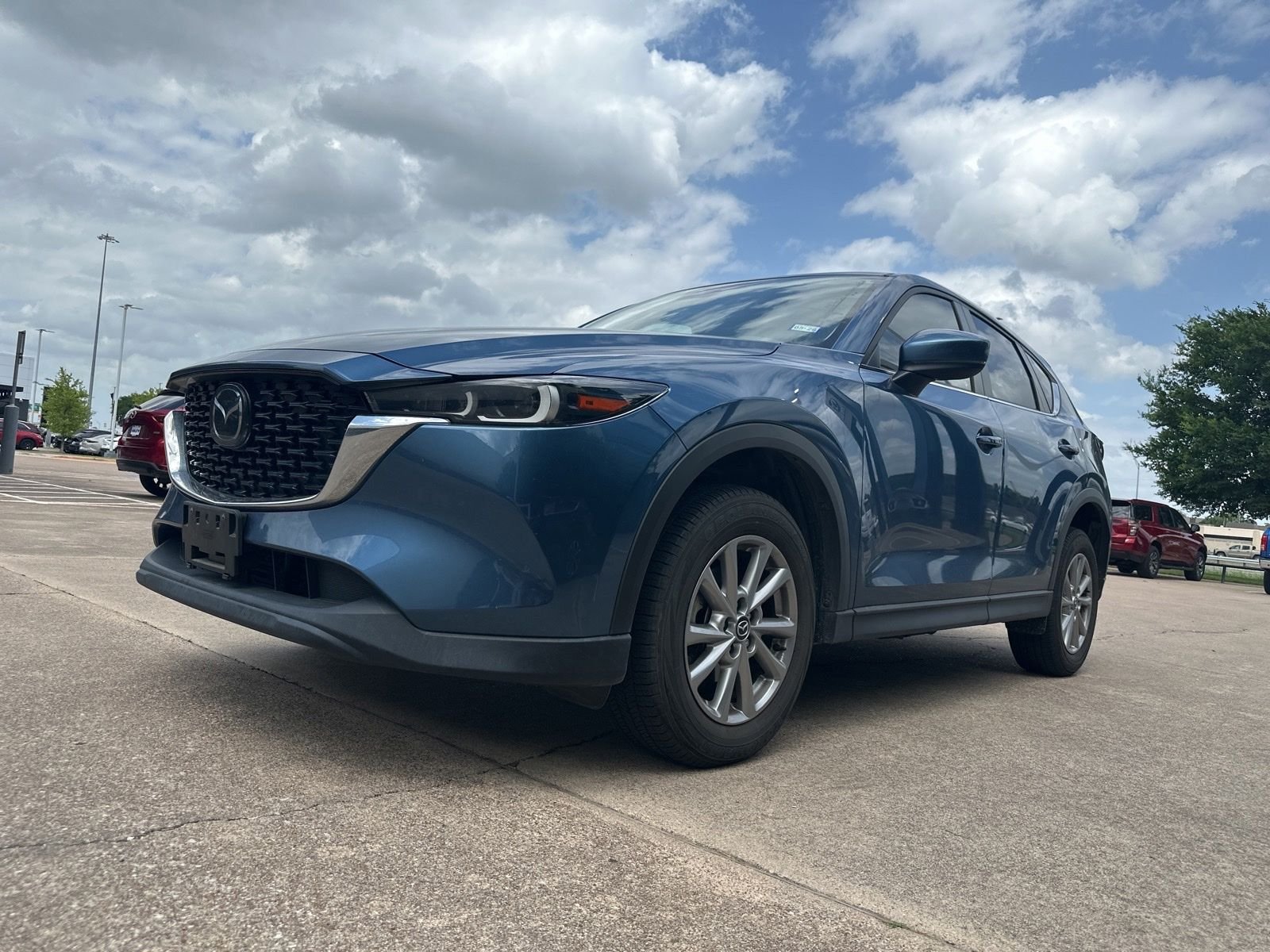 Vehicle Image 2