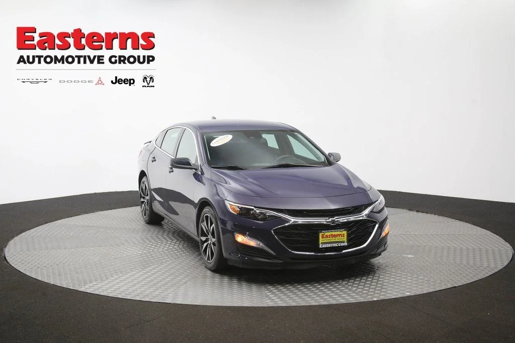 Used 2025 Black Chevrolet RS image 50