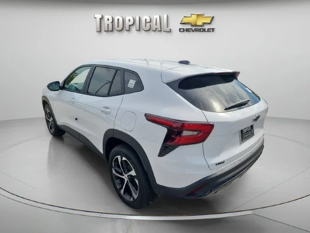 New 2026 Summit White Chevrolet 1RS image 3
