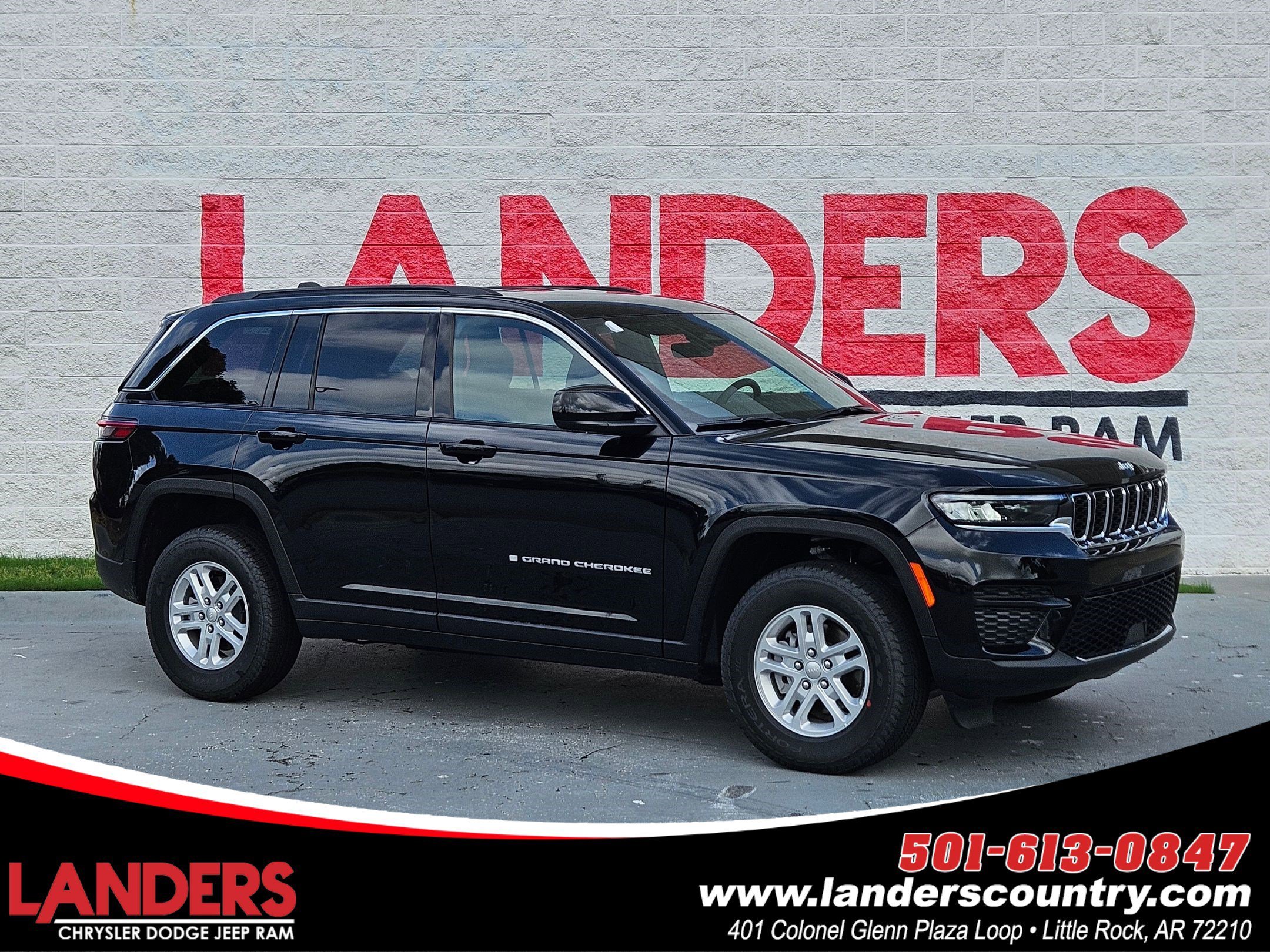 2025 Jeep Grand Cherokee Laredo's photo