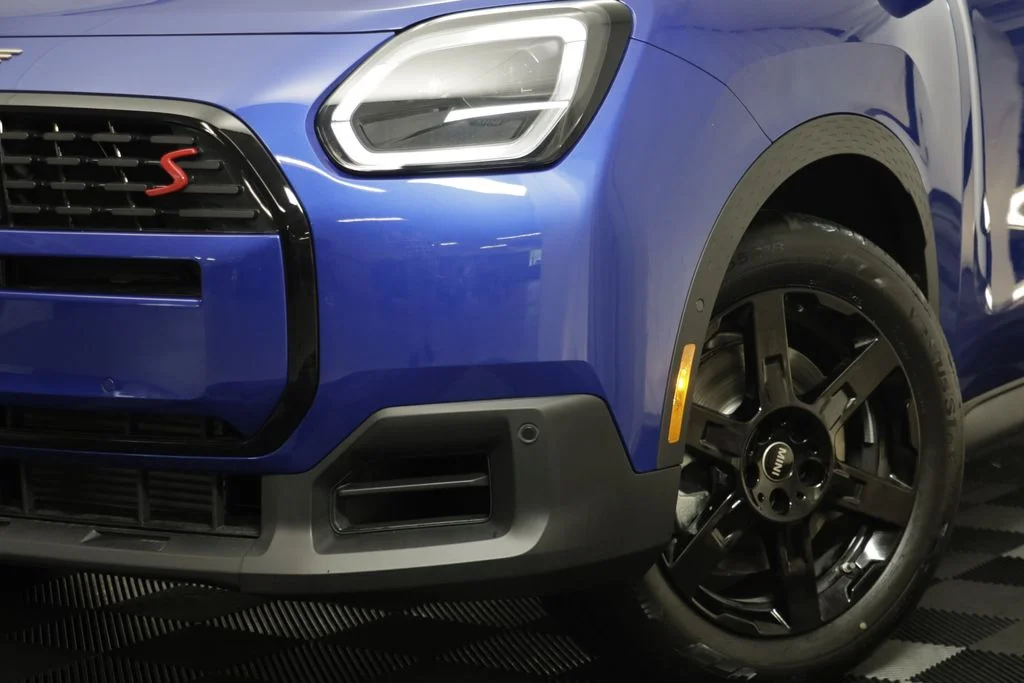 New 2026 Blazing Blue Metallic MINI  image 4