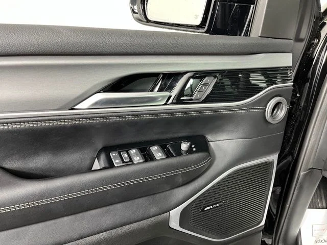 Used 2026 Black Jeep  image 16