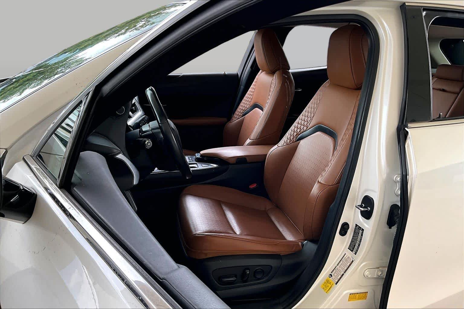 Pre-Owned 2019 Lexus UX 200