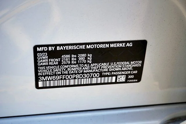 Used 2023 White BMW 330i image 36