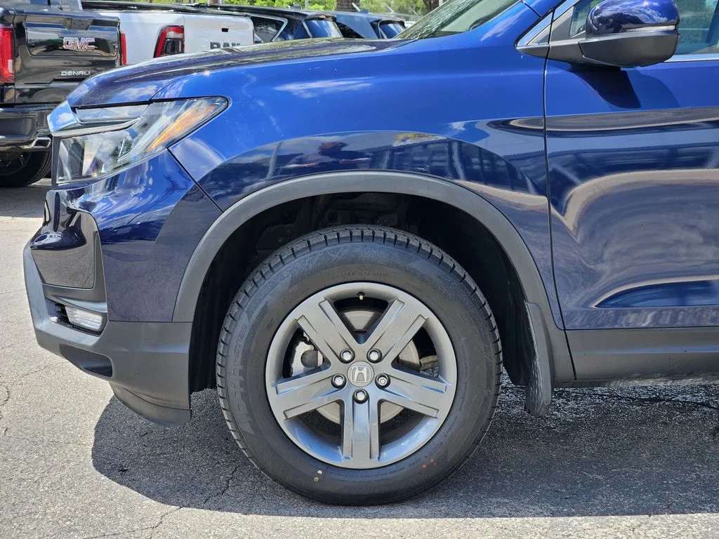 Used 2023  Honda RTL image 9