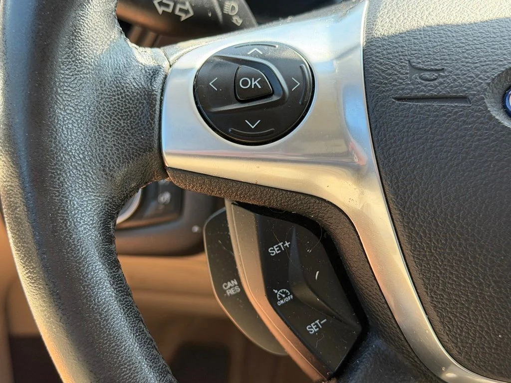 Used 2016 Silver Ford SE image 32