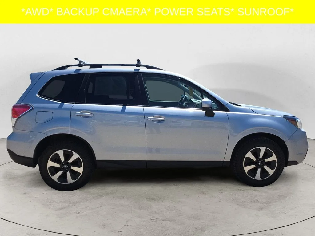 Used 2018 Silver Subaru 2.5i Premium image 4