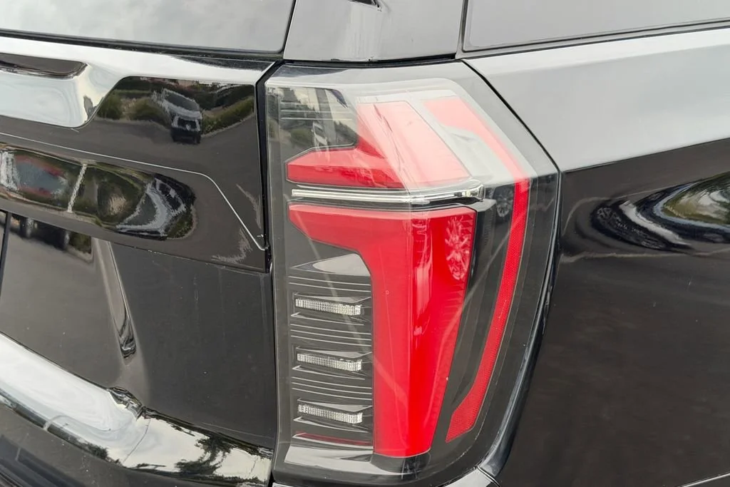 Used 2025 Black Chevrolet LT image 6