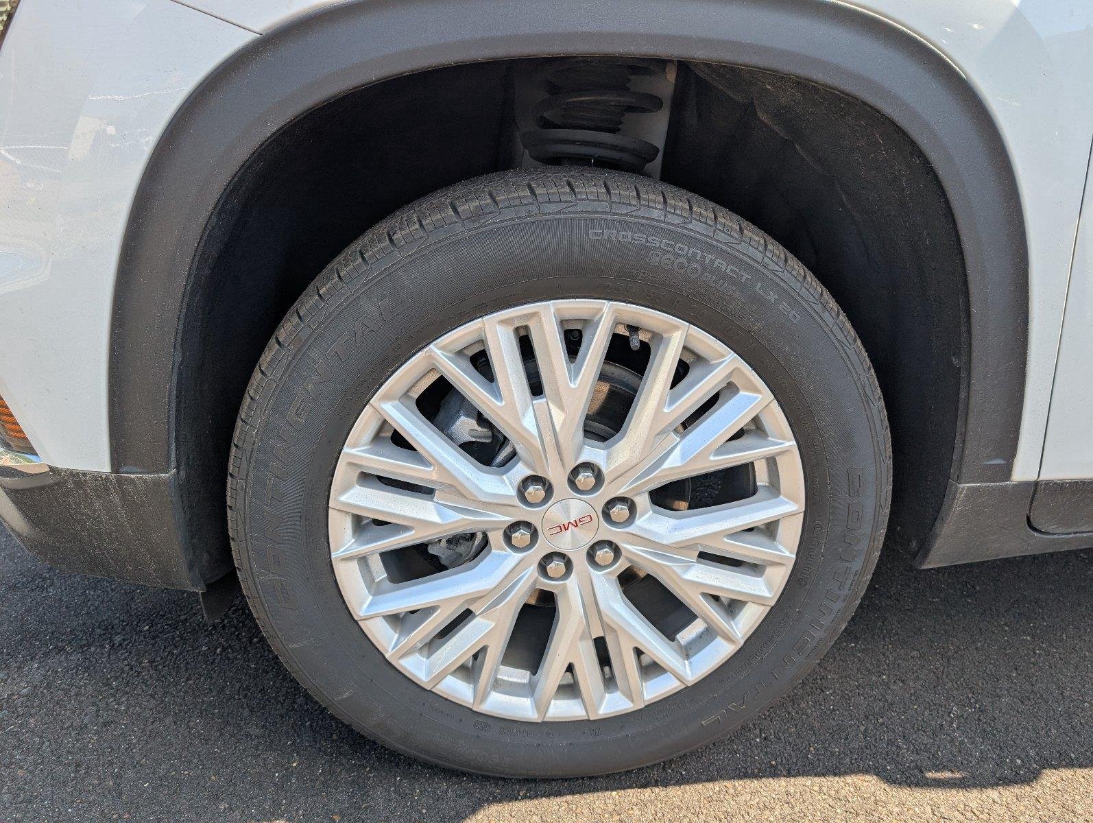 Used 2026 Summit White GMC Elevation image 11