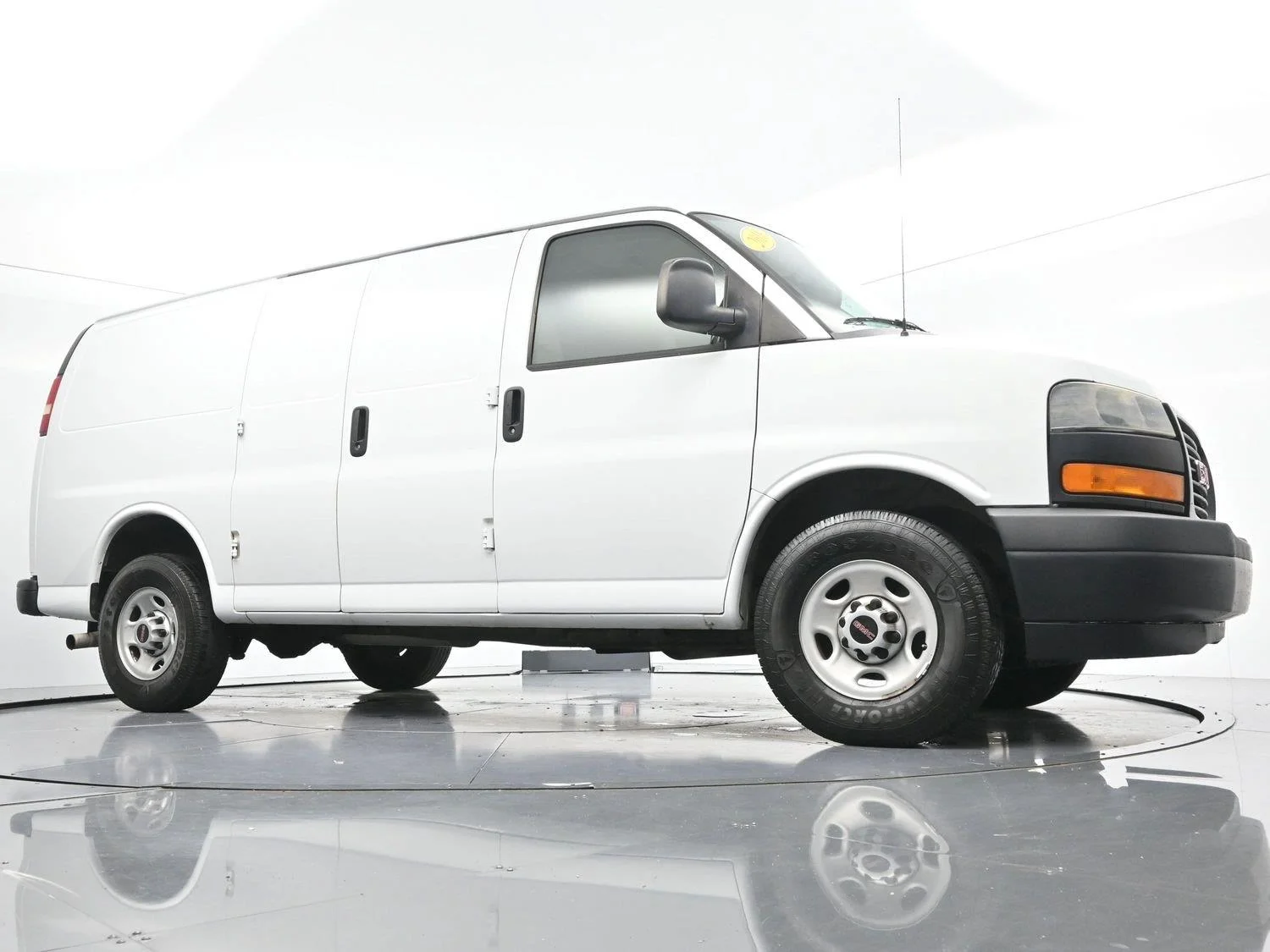 Used 2018 Summit White GMC 2500 image 38