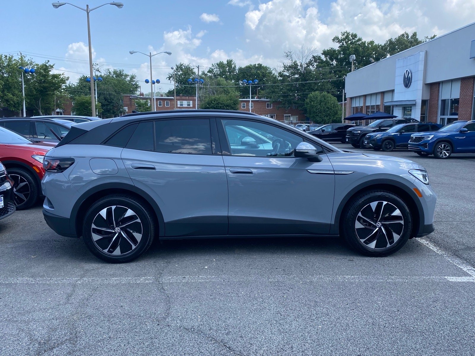 Certified 2022 Volkswagen ID.4 PRO S with VIN WVGTMPE20NP075196 for sale in Alexandria, VA