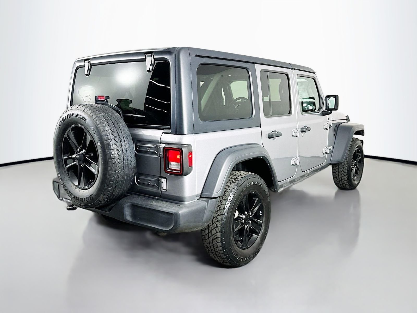 Used 2020 Billet Silver Metallic Clearcoat Jeep Unlimited Sport S image 7
